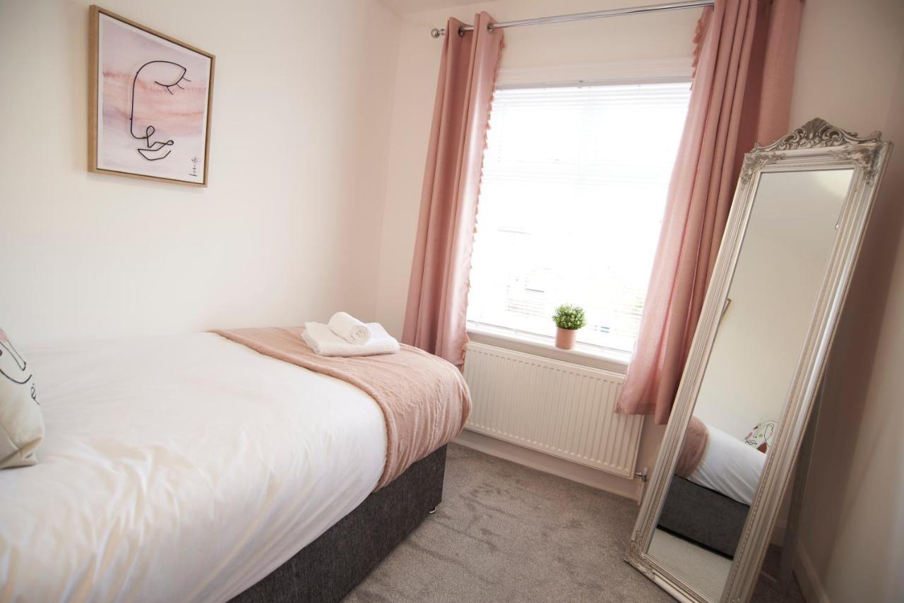 Doctors Lane Stylish 3 Bedroom Family House With Parking Melton Mowbray Exterior foto